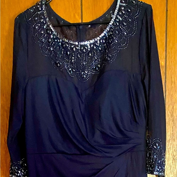 Alex Evenings Navy Blue Beaded Evening gown. Size 16. NWT - Picture 1 of 5